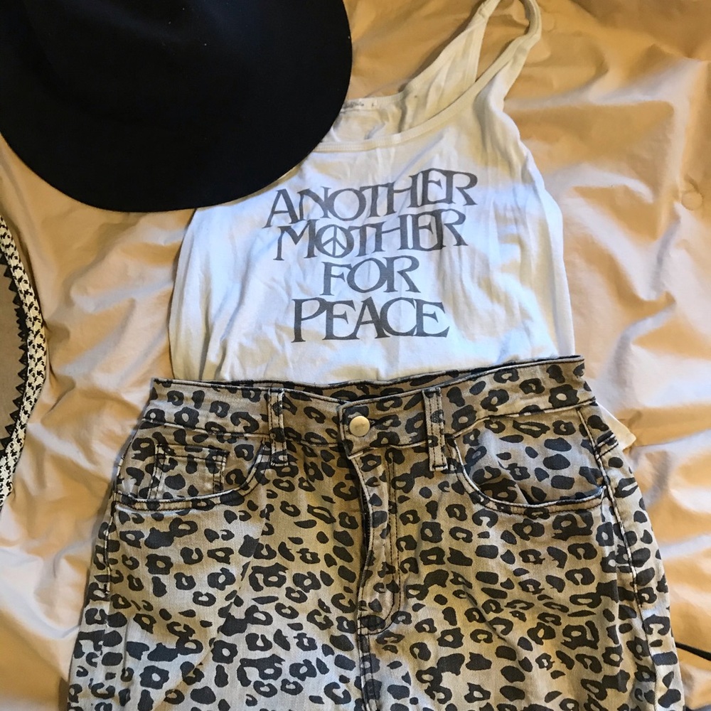 Cheetah Cut offs - Picture 4 of 4